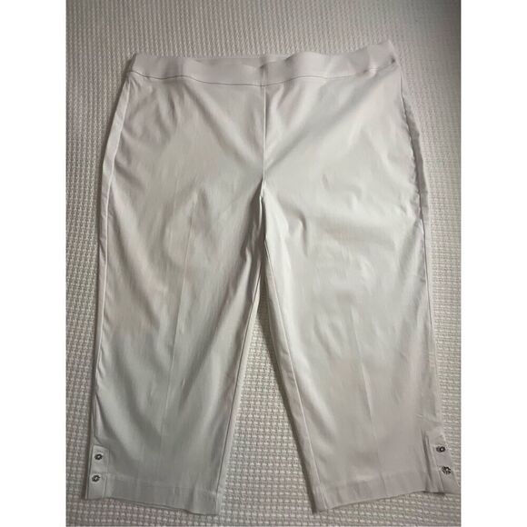 CORAL BAY WOMAN’S 24W White Capris - Picture 1 of 6